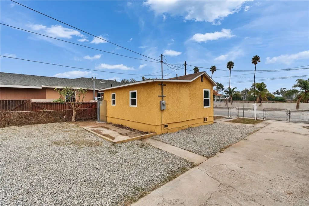 4339 E 1st, East Los Angeles, California 90022 home-pic-6
